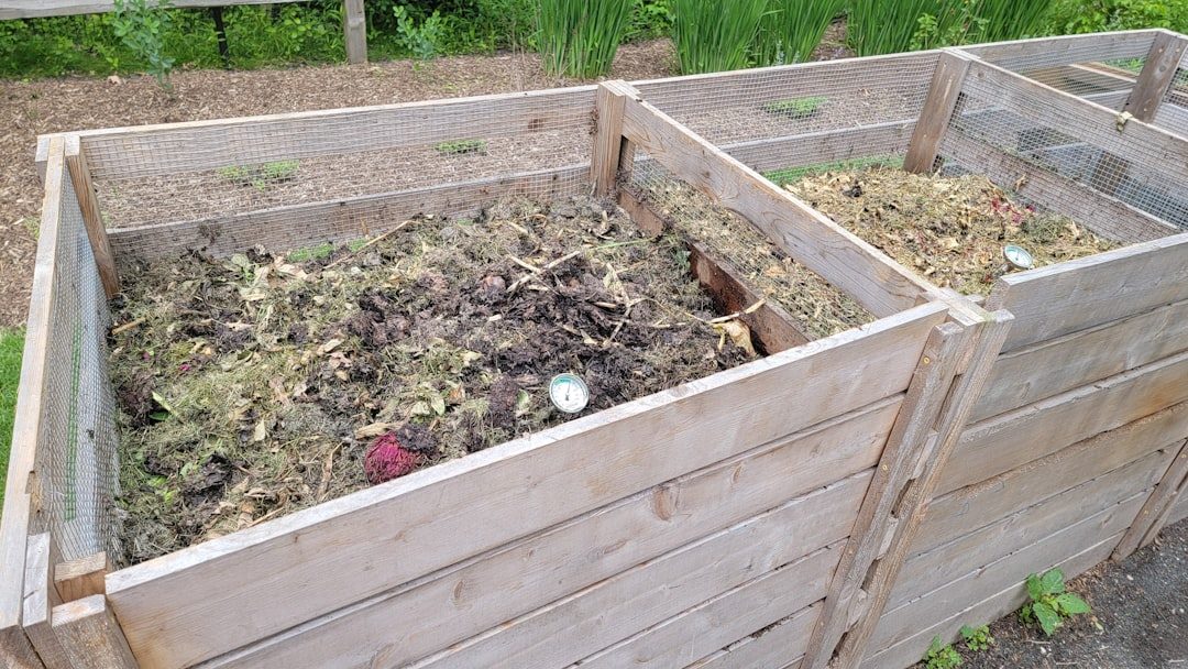 Build a Two-Bay Timber and Wire Compost Bin
